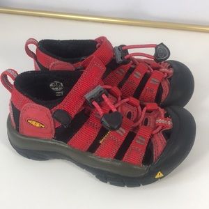 Keen Newport sandals Toddler size 9